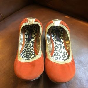 Orange flats, size 7